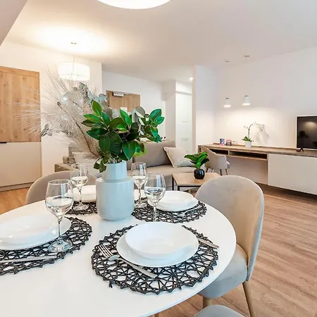 Apartment Vacationclub - Jantaris Apartament A 42 *